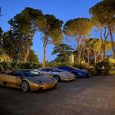 צ'זנה Boutique Hotel Villa Monty Banks מראה חיצוני תמונה