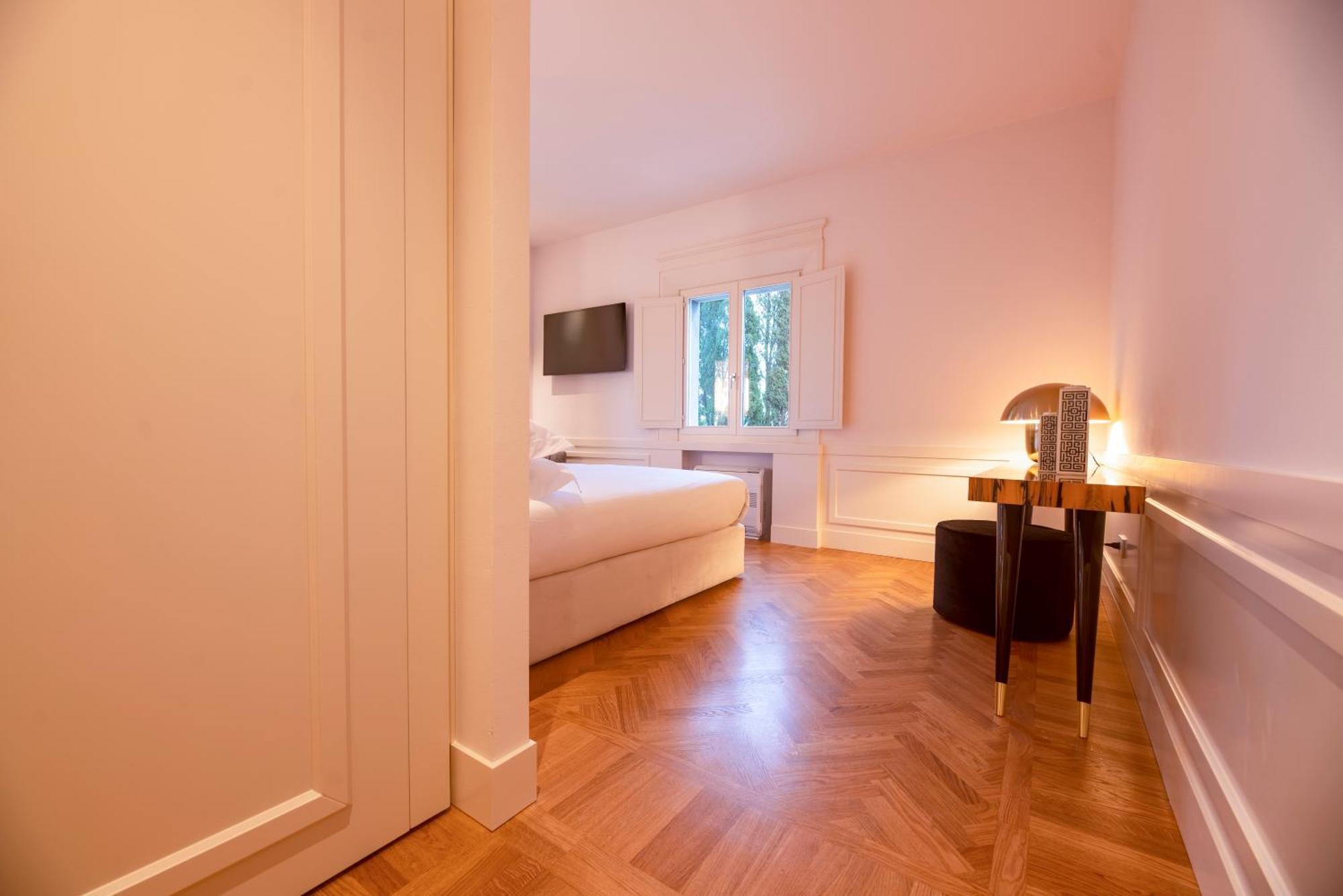 צ'זנה Boutique Hotel Villa Monty Banks מראה חיצוני תמונה