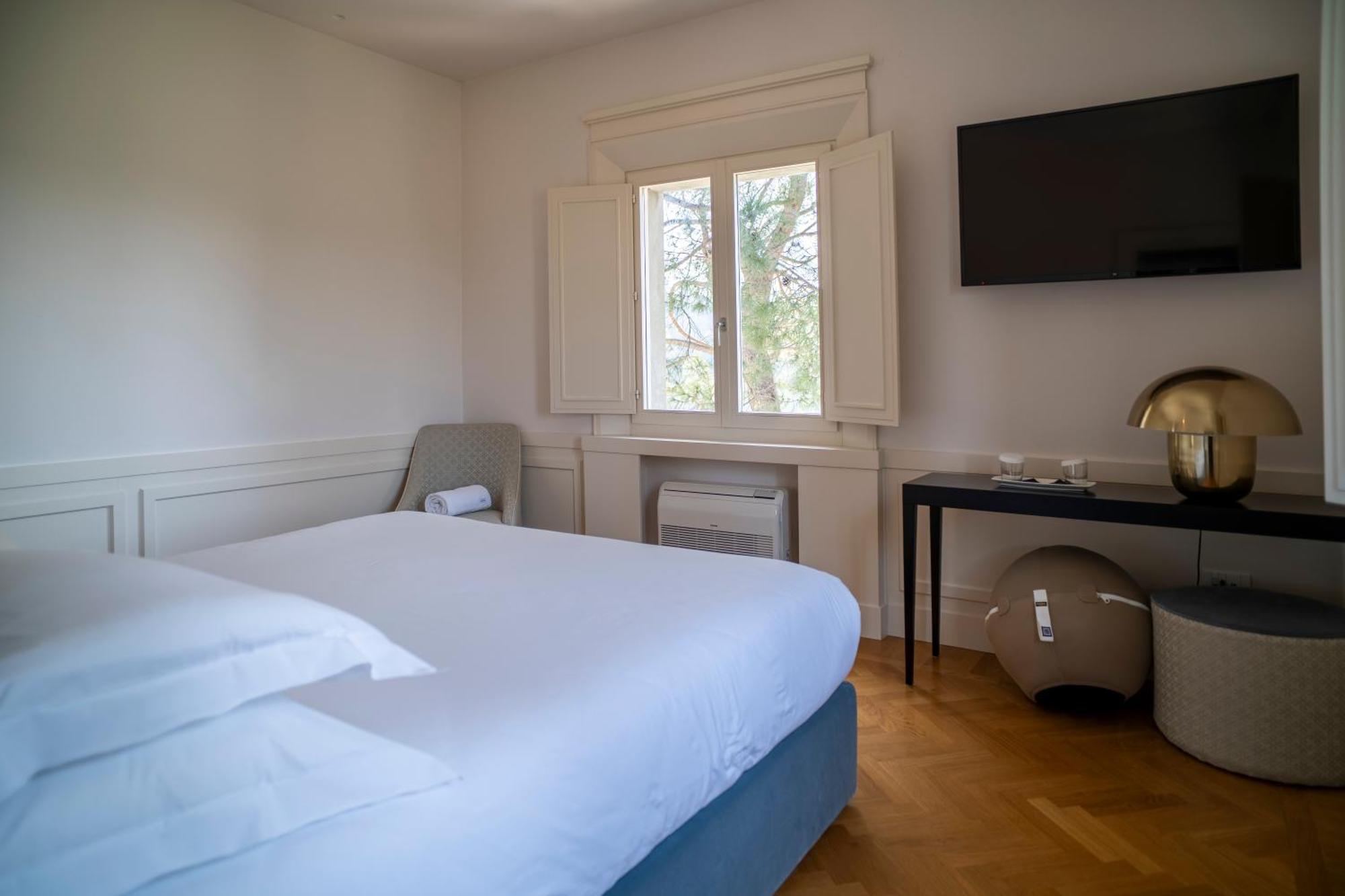 צ'זנה Boutique Hotel Villa Monty Banks מראה חיצוני תמונה